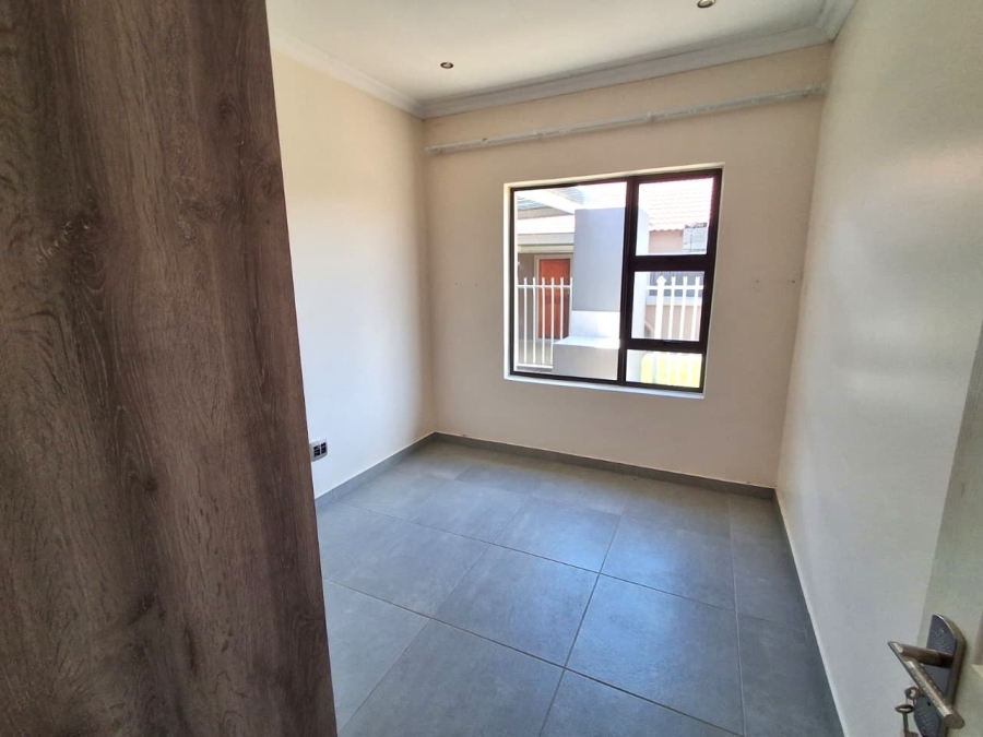 4 Bedroom Property for Sale in Mandela View Free State